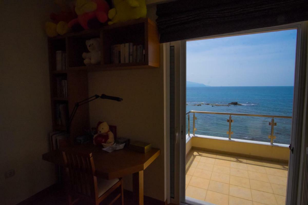 Vila Paris Seaside Pandokrátor Exteriér fotografie